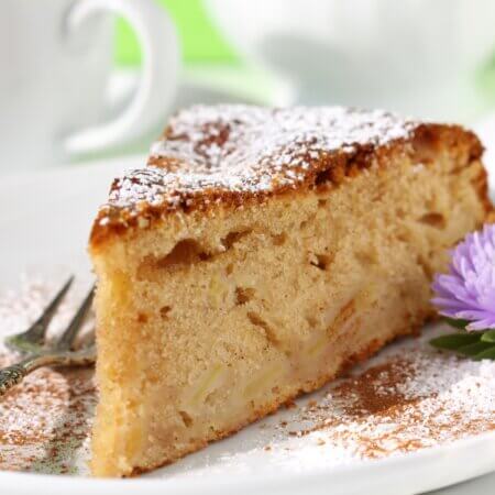 haselnusskuchen mit apfel