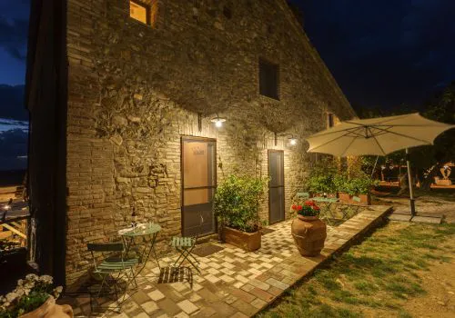 agriturismo le canterie bei nacht