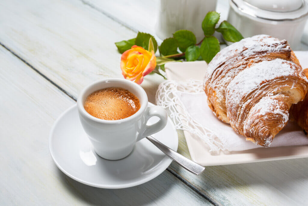 espresso und kipferl