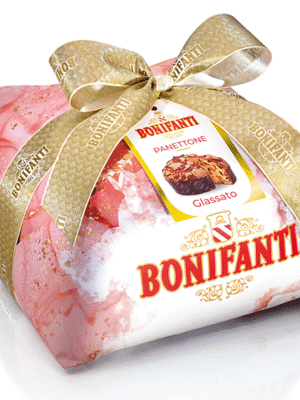 panettone mit kandierten fruechten und glasur italienischer weihnachtskuchen