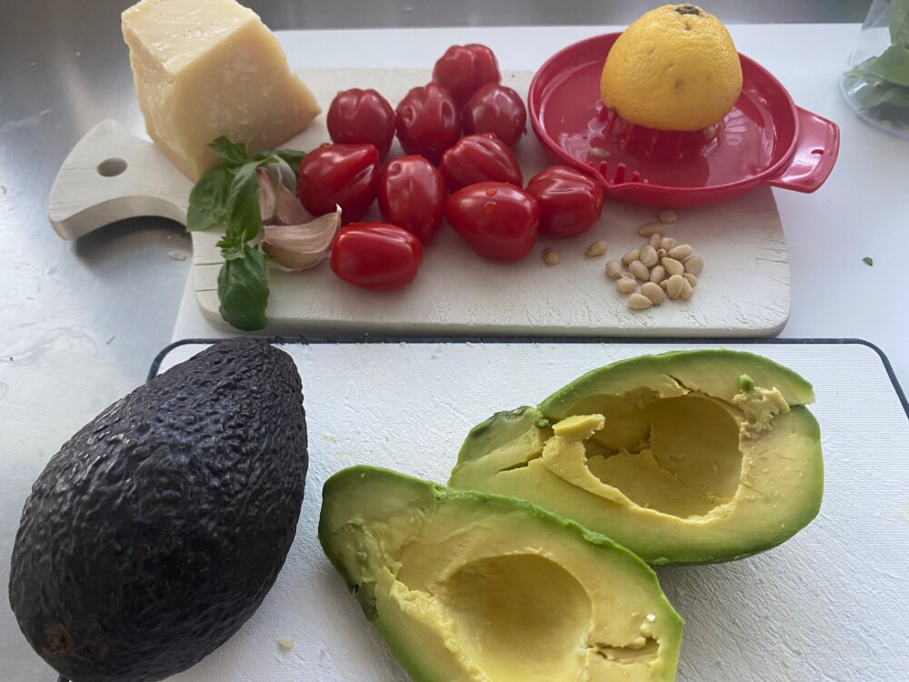 zutaten für spaghetti mit avocado